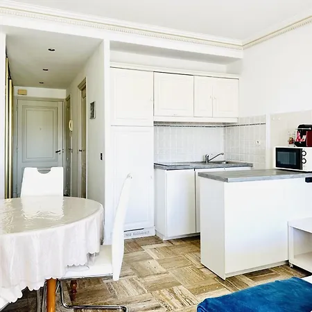 Le Splendide - Croisette - Vue Канны